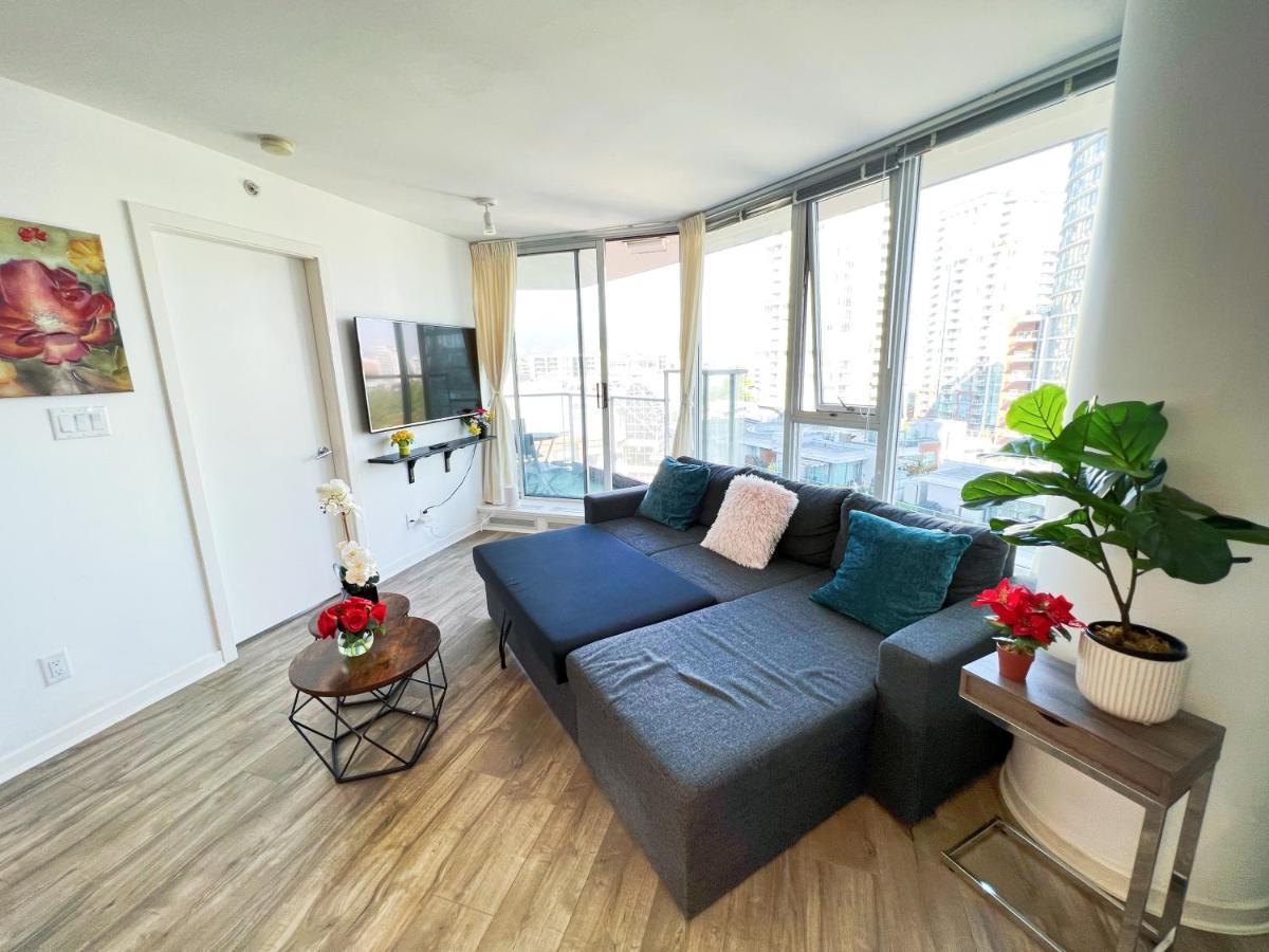 Downtown 4Bd 2Ba View Skytrain 2 Free Parking Apartment Vancouver Exterior photo